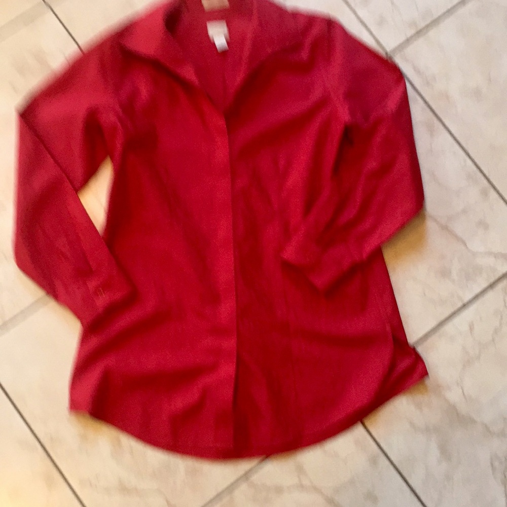 CHICO’S ladies long sleeve top. No iron,